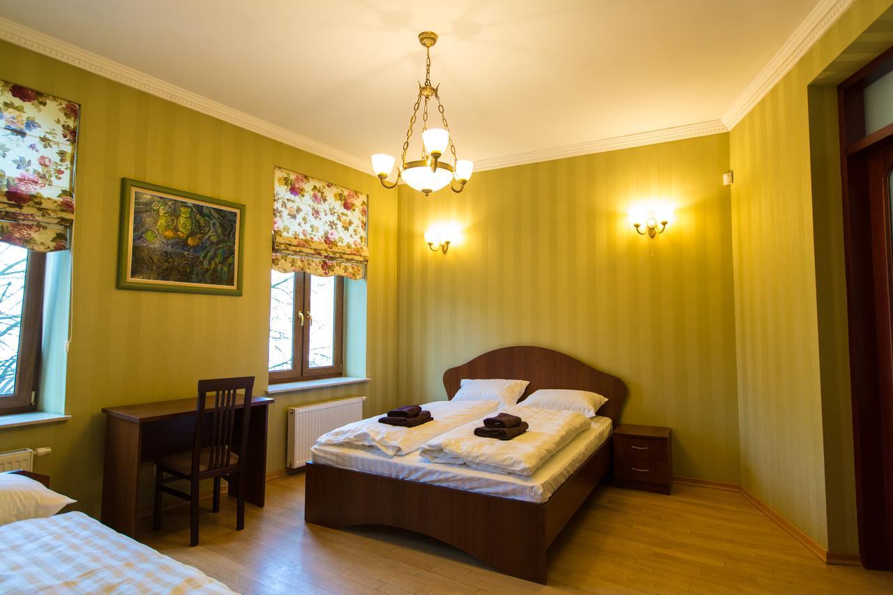 10 Rooms Lviv Exterior foto