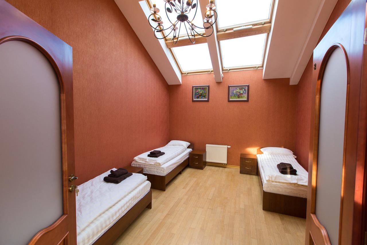 10 Rooms Lviv Exterior foto