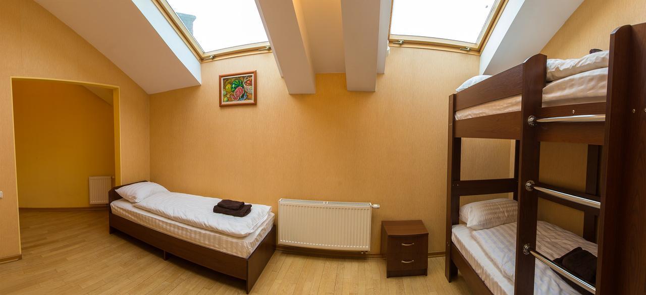 10 Rooms Lviv Exterior foto
